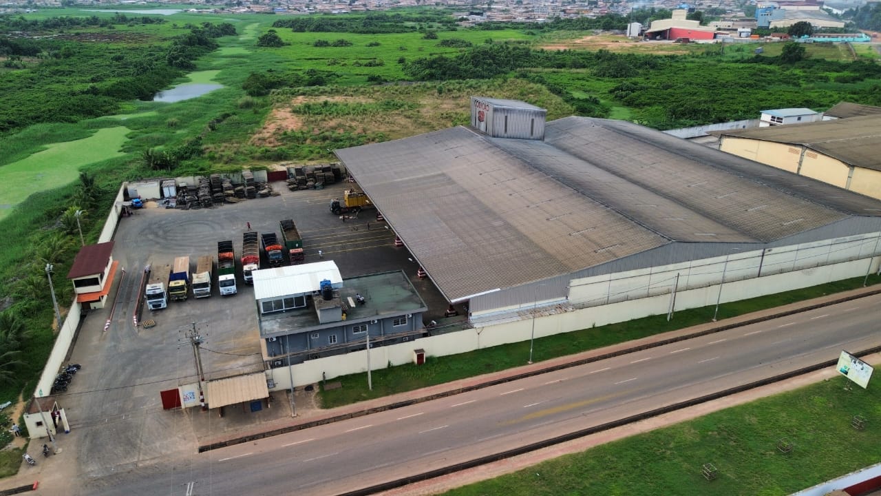 Aerial drone view of CODICAO SA Warehouse 1, a 13,000 m² cocoa logistics facility in San-Pédro, Côte d'Ivoire